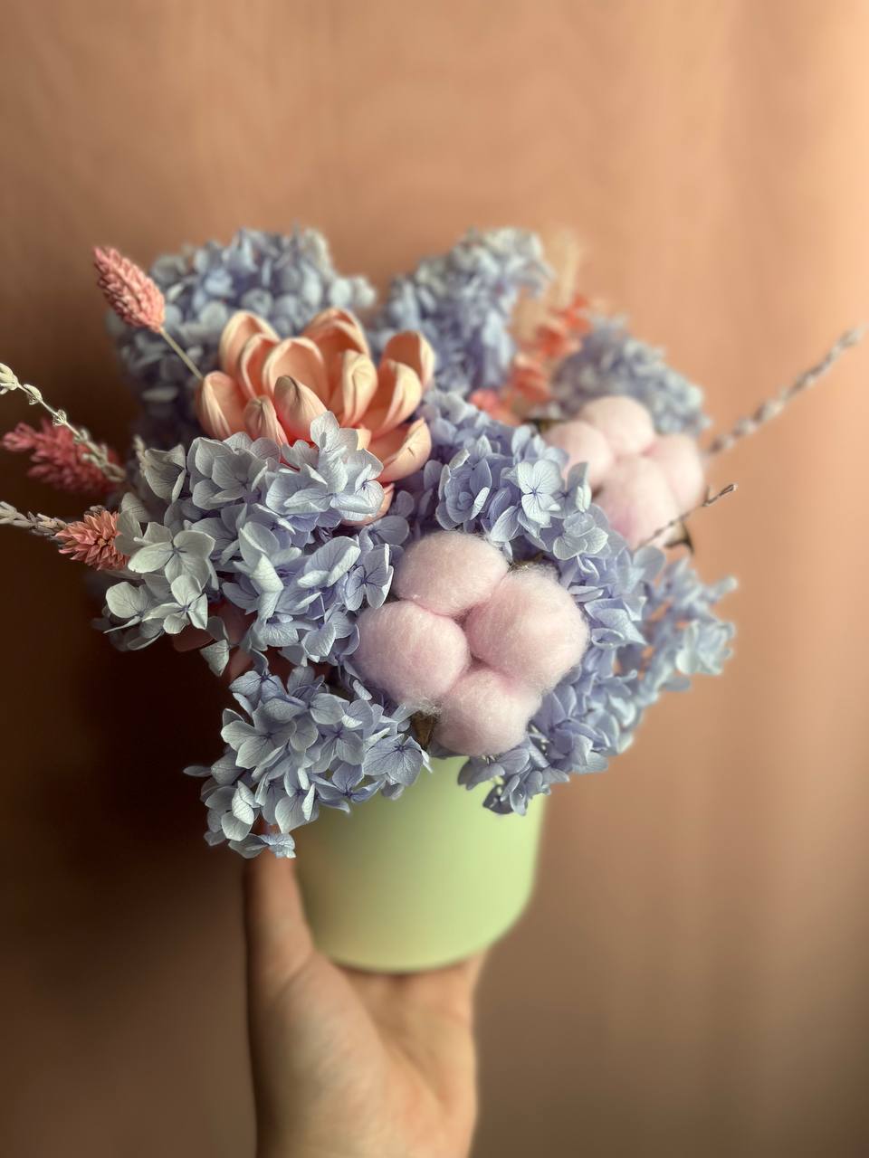 Нежное прикосновение