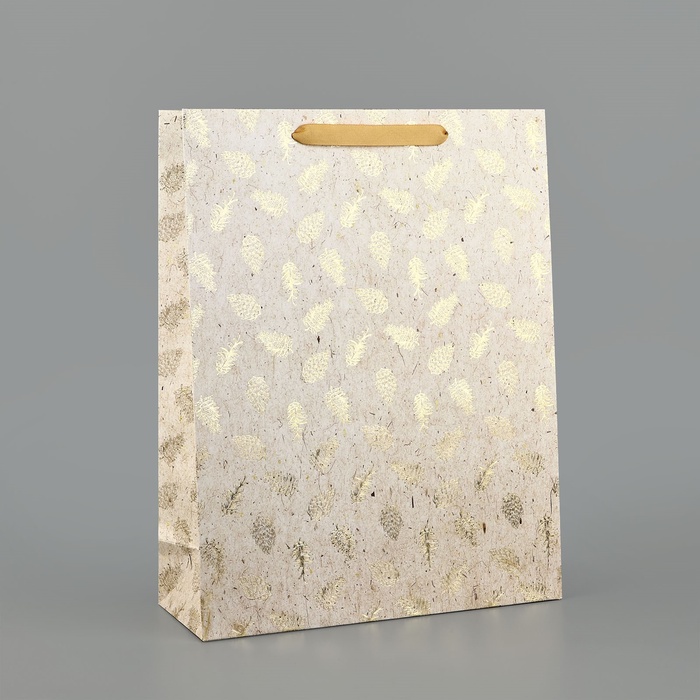 Пакет подарочный «Шишки», тиснение, L 31×40×11.5 см